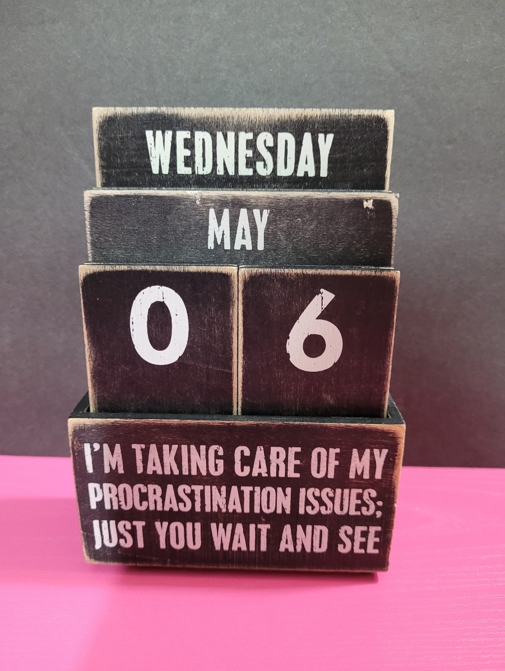 Primitivies By Kathy Phillips Wooden Perpetual Desk Calendar (0955)